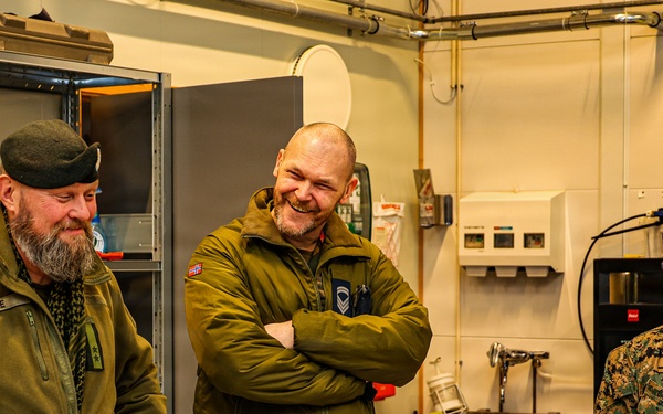 Blount Island Command Leadership Conducts MCPP-N Cave Site Visit