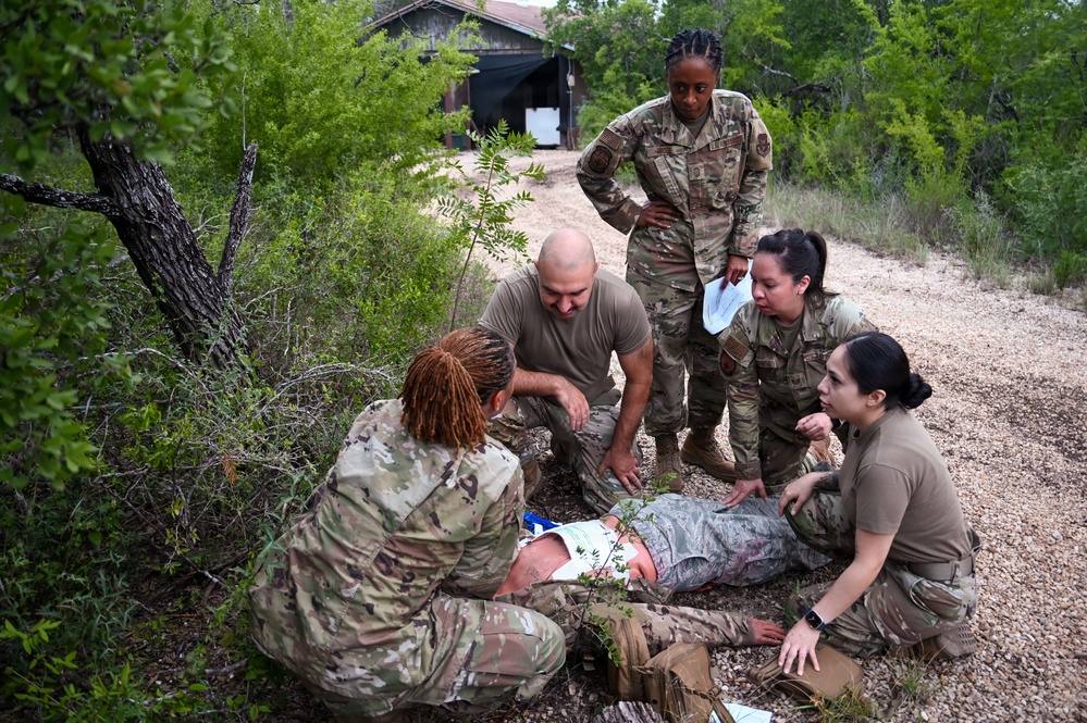 433rd MDG Airmen Hone Mass-Casualty Response Skills