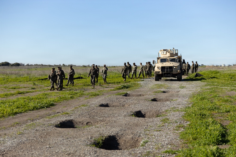1st MARDIV conducts Combat Operator Vehicle Training demonstration