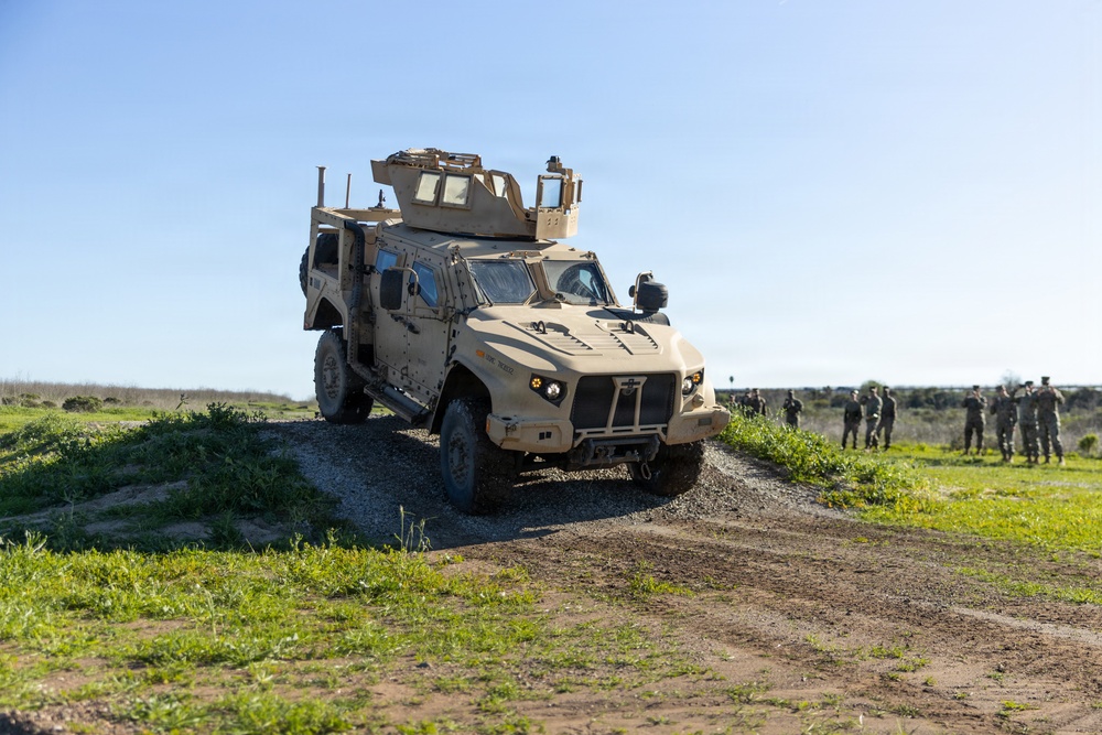 1st MARDIV conducts Combat Operator Vehicle Training demonstration