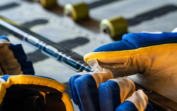 UD Blue Hens visit Dover AFB