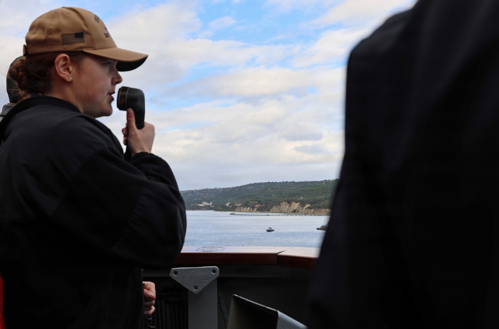 USS Roosevelt (DDG 80) Conducts Sea-and-Anchor in Sea of Crete