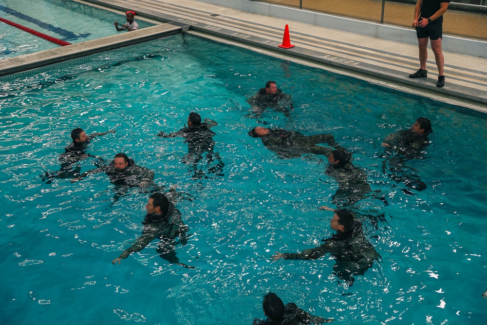 1st Special Forces Group (Airborne) Soldiers conduct Helocast training