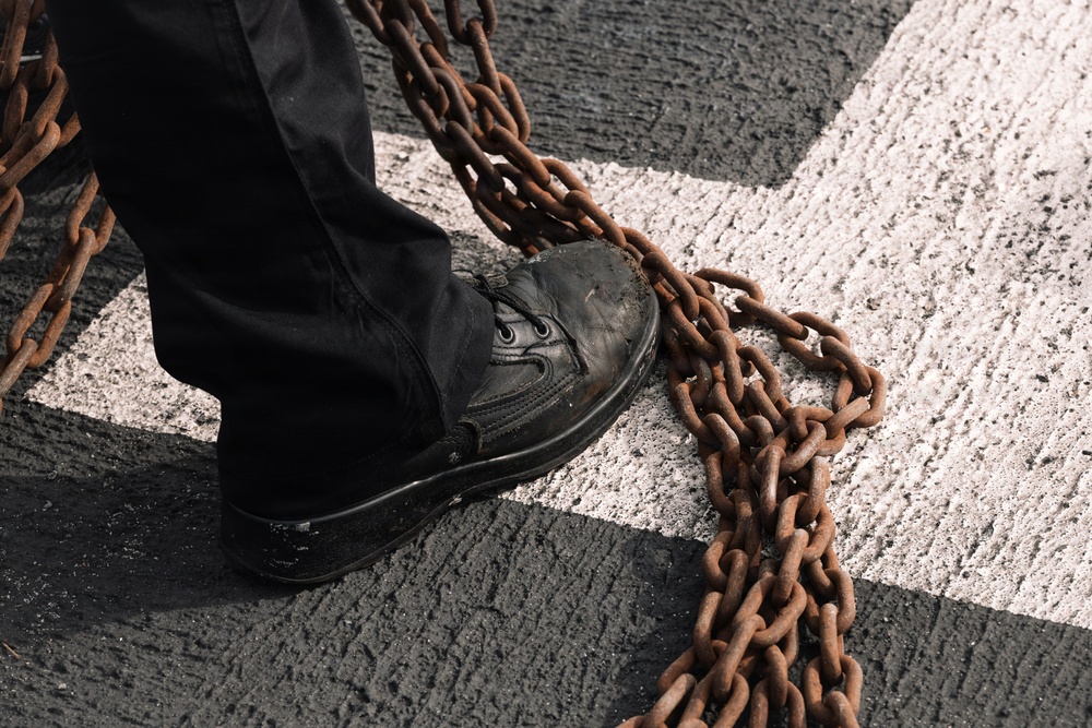 11th MEU Marines and Sailors conduct flight deck operations aboard USS Portland