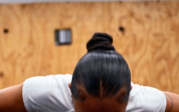 552nd AMXS strengthens readiness through fitness, resiliency