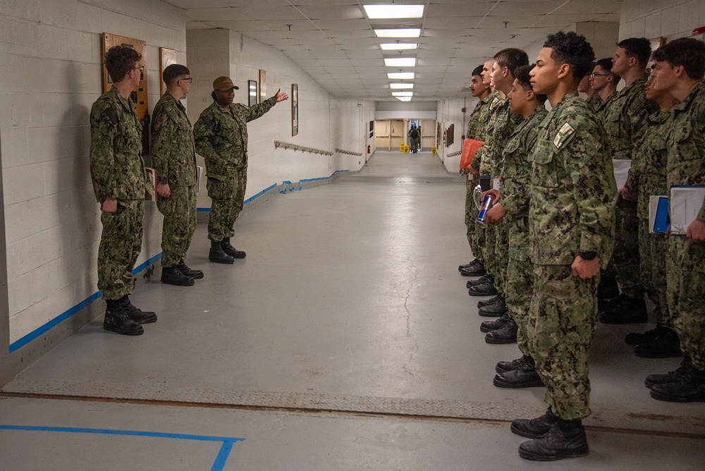 Surface Warfare Engineering School Command (SWESC) Great Lakes Instructors Train Next Generation of Naval Hull Maintenance Technicians