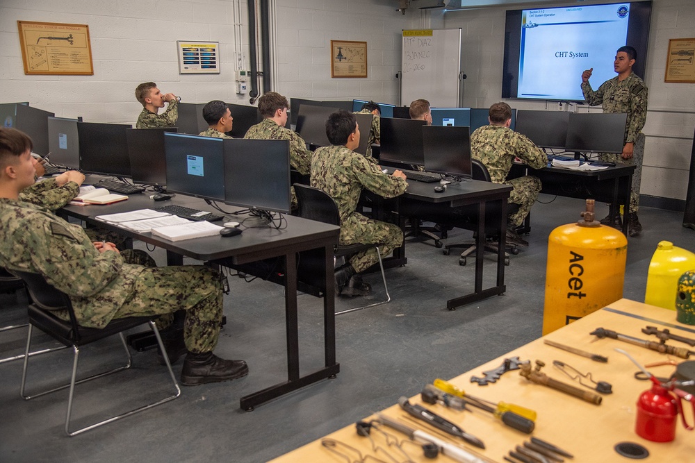 Surface Warfare Engineering School Command (SWESC) Great Lakes Instructors Train Next Generation of Naval Hull Maintenance Technicians
