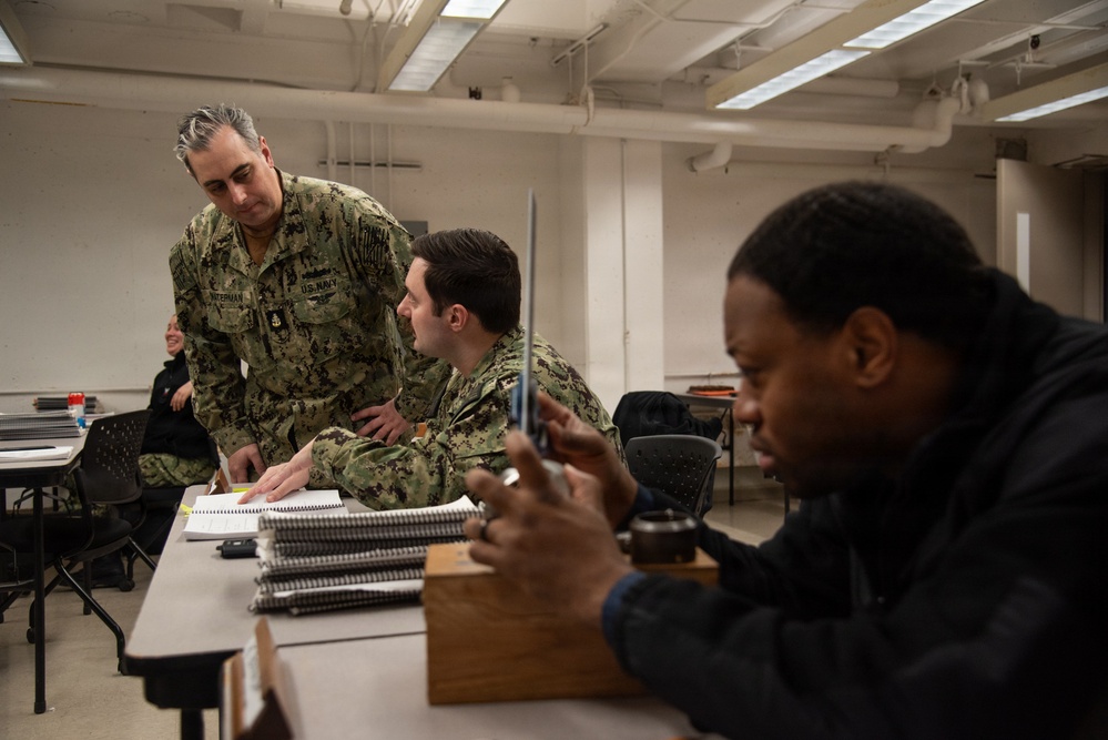 Surface Warfare Engineering School Command (SWESC) Great Lakes Instructors Train Next Generation of Naval Hull Maintenance Technicians