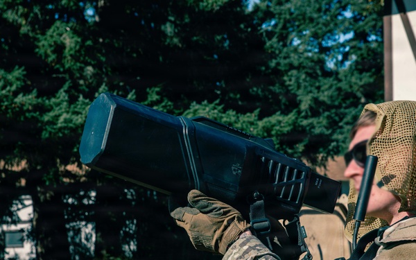 1st Special Forces Group (Airborne) Soldiers conduct Counter-UAS and evasion training