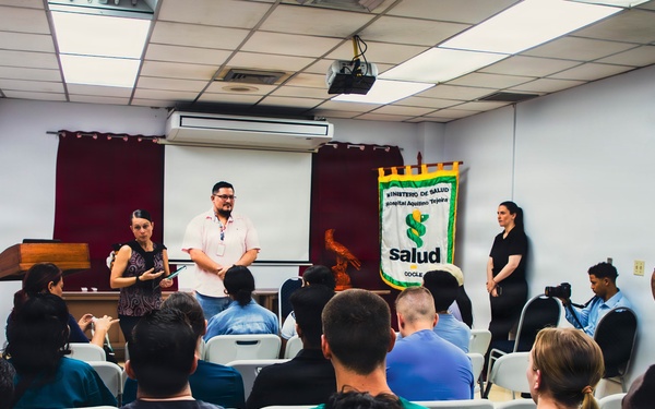 U.S. Army medical teams arrive in Coclé, Panamá, to support patient care