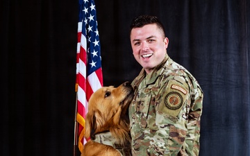 U.S. Air Force Recruiter and wing mascot