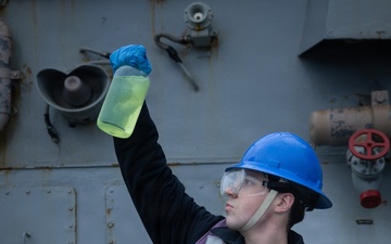 Replenishment-at-sea Aboard the USS Gonzalez (DDG 66)