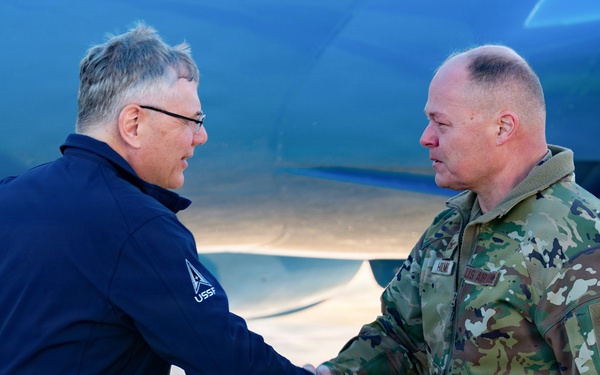 SECAF visits F.E. Warren AFB