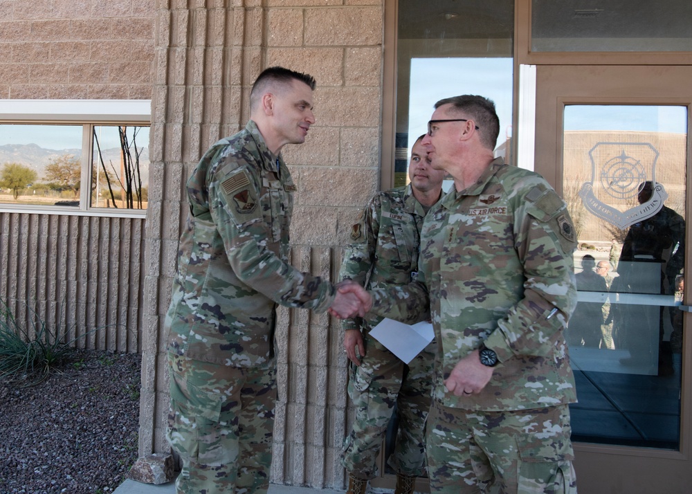 SOUTHCOM a/CC visits AFSOUTH