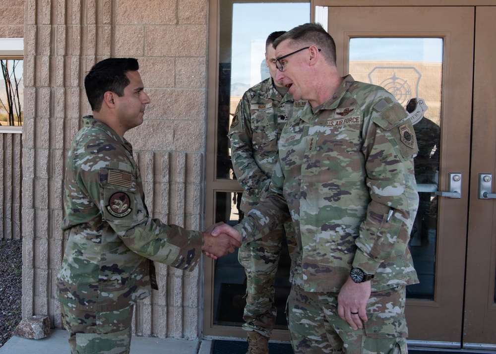 SOUTHCOM a/CC visits AFSOUTH