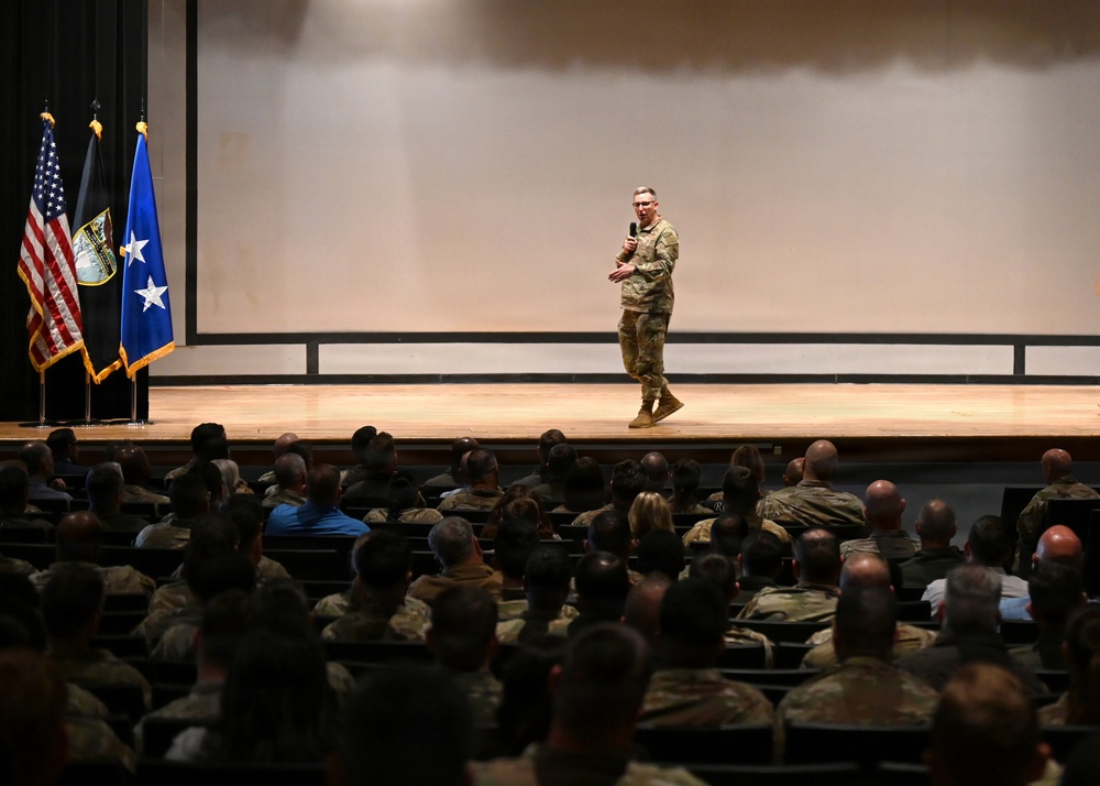SOUTHCOM a/CC visits AFSOUTH