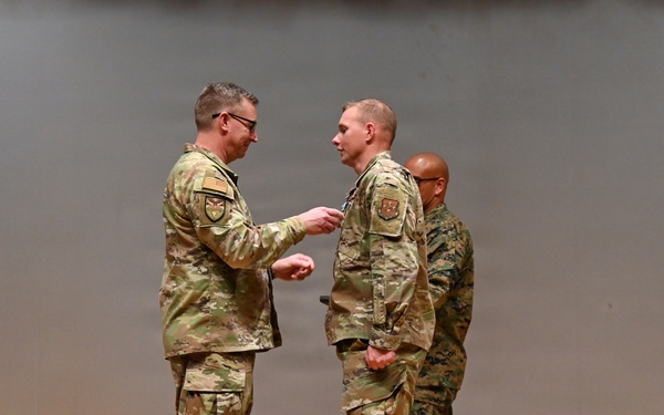 SOUTHCOM a/CC visits AFSOUTH