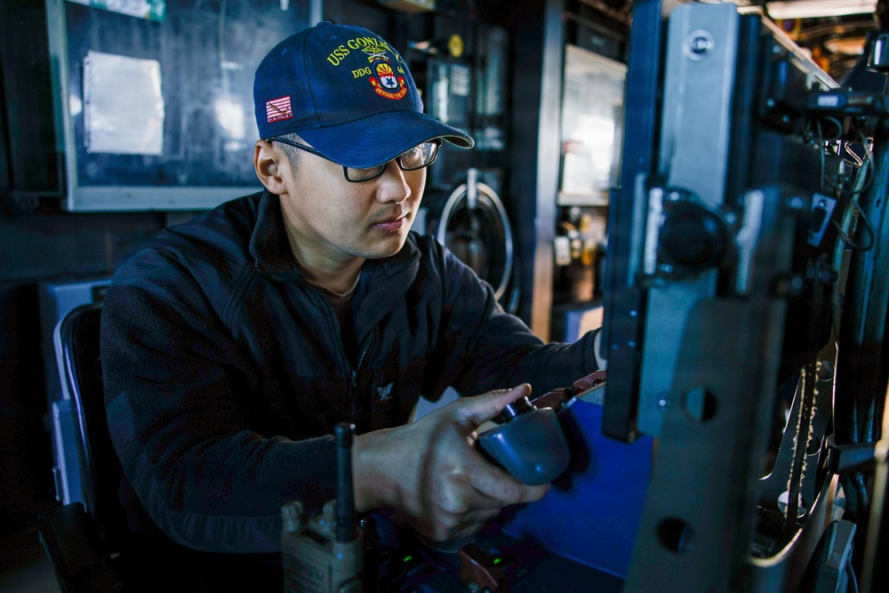 Underway Aboard the USS Gonzalez (DDG 66)