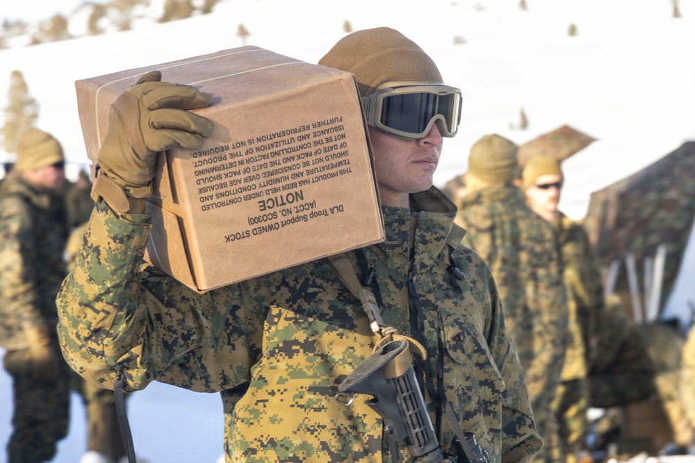 MTX 1-26 | Combat Logistics Battalion 24 Hot Meals Delivery