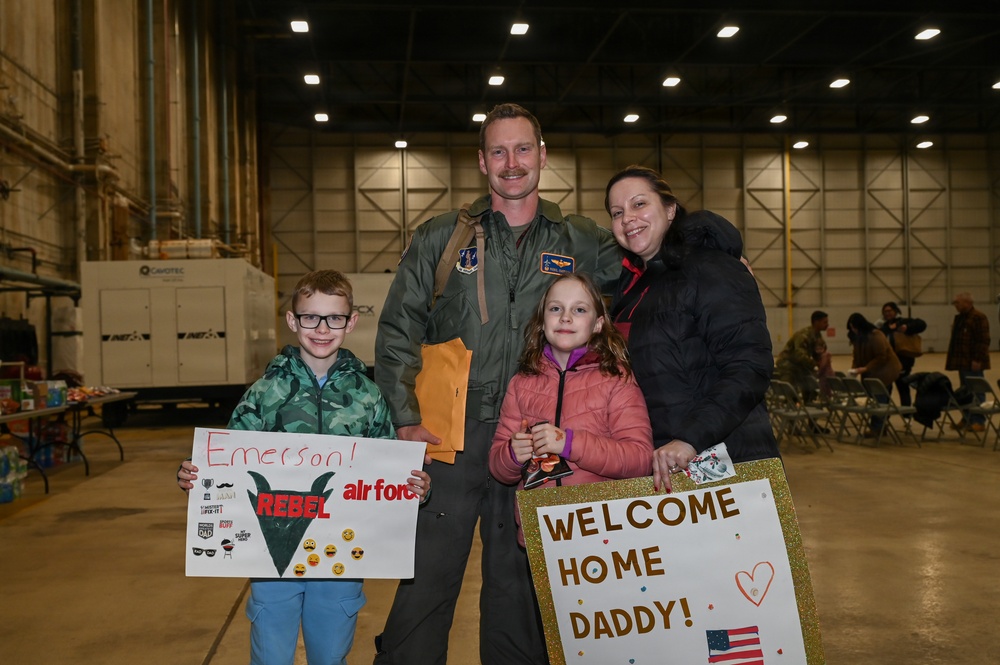 177th Fighter Wing Airmen Return from Overseas Deployment