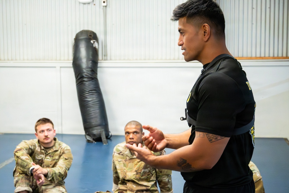 94th AAMDC Leaders conduct MACP Training