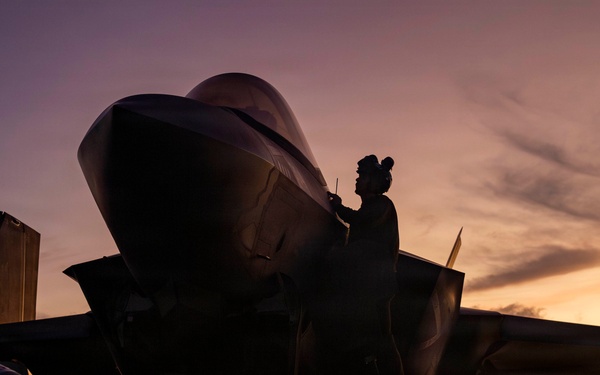 Abraham Lincoln conducts routine aircraft maintenance