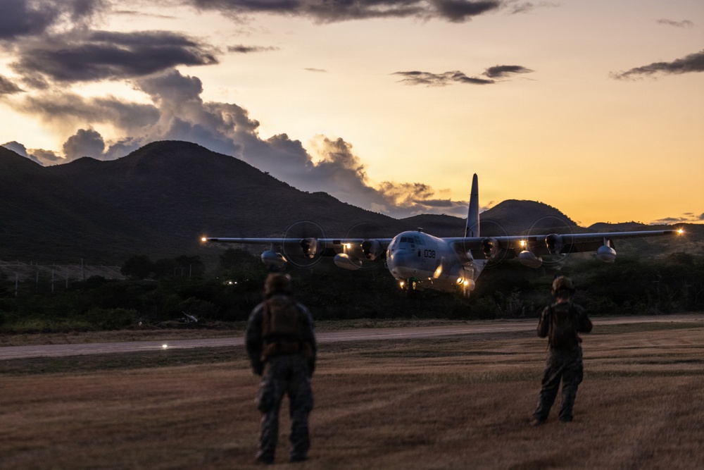22nd MEU(SOC) | KC-130J Super Hercules Conducts First Landings onto BLT 3/6 Constructed Landing Zone