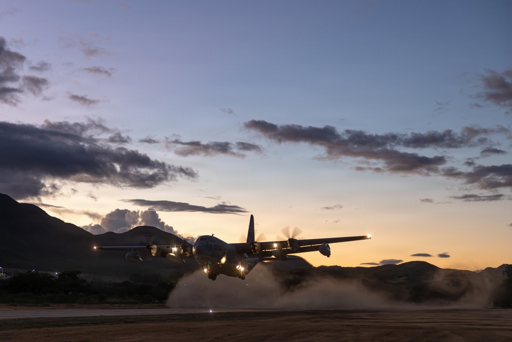 22nd MEU(SOC) | KC-130J Super Hercules Conducts First Landings onto BLT 3/6 Constructed Landing Zone