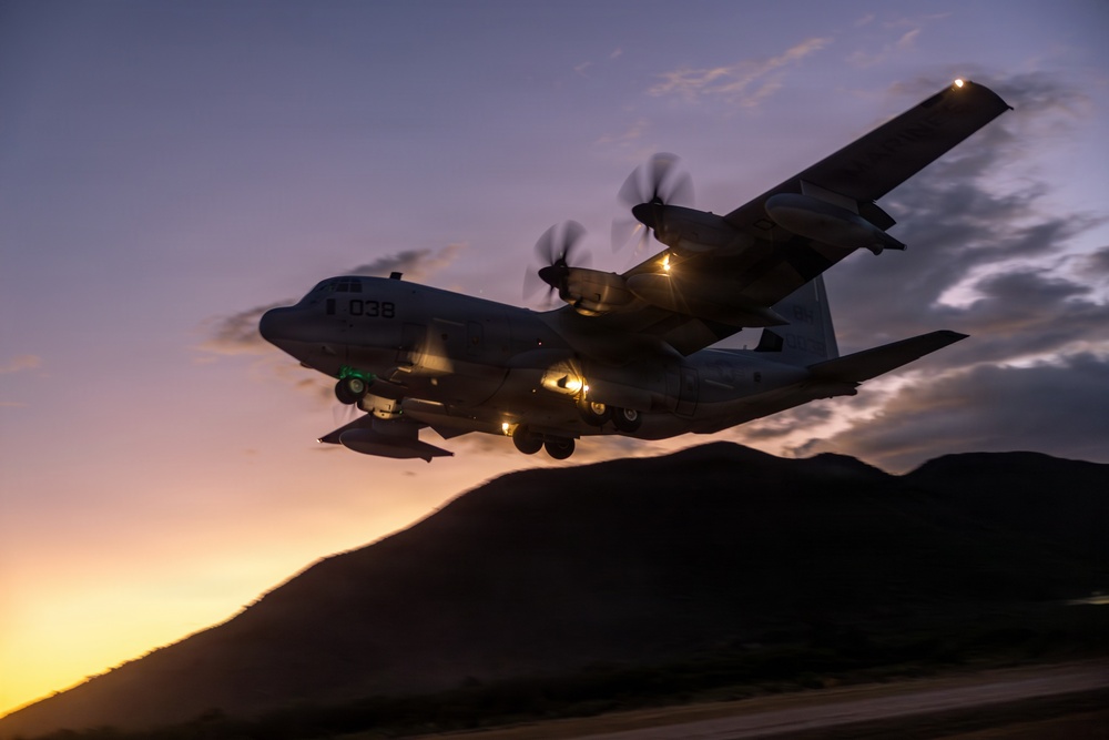 22nd MEU(SOC) | KC-130J Super Hercules Conducts First Landings onto BLT 3/6 Constructed Landing Zone