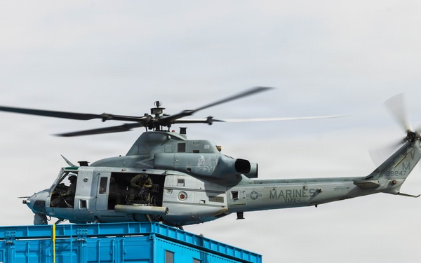 VMX-1 Conducts Rooftop Landing Training
