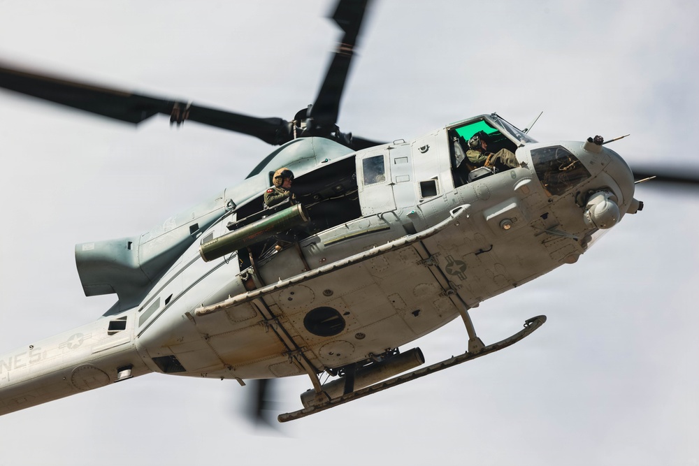 VMX-1 Conducts Rooftop Landing Training