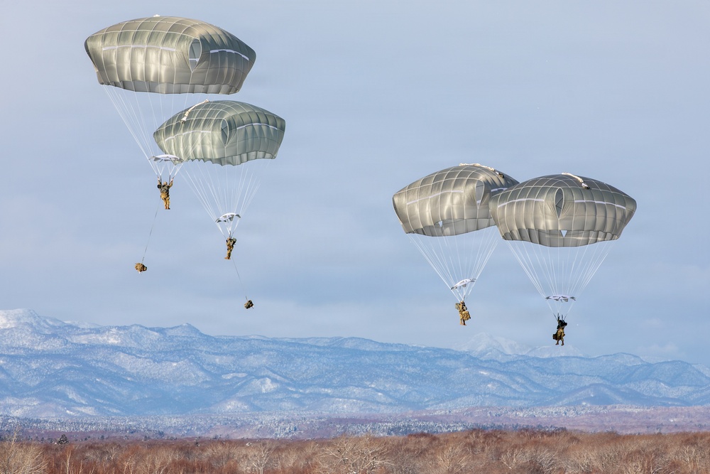Tactical Airborne Operation at North Wind 26