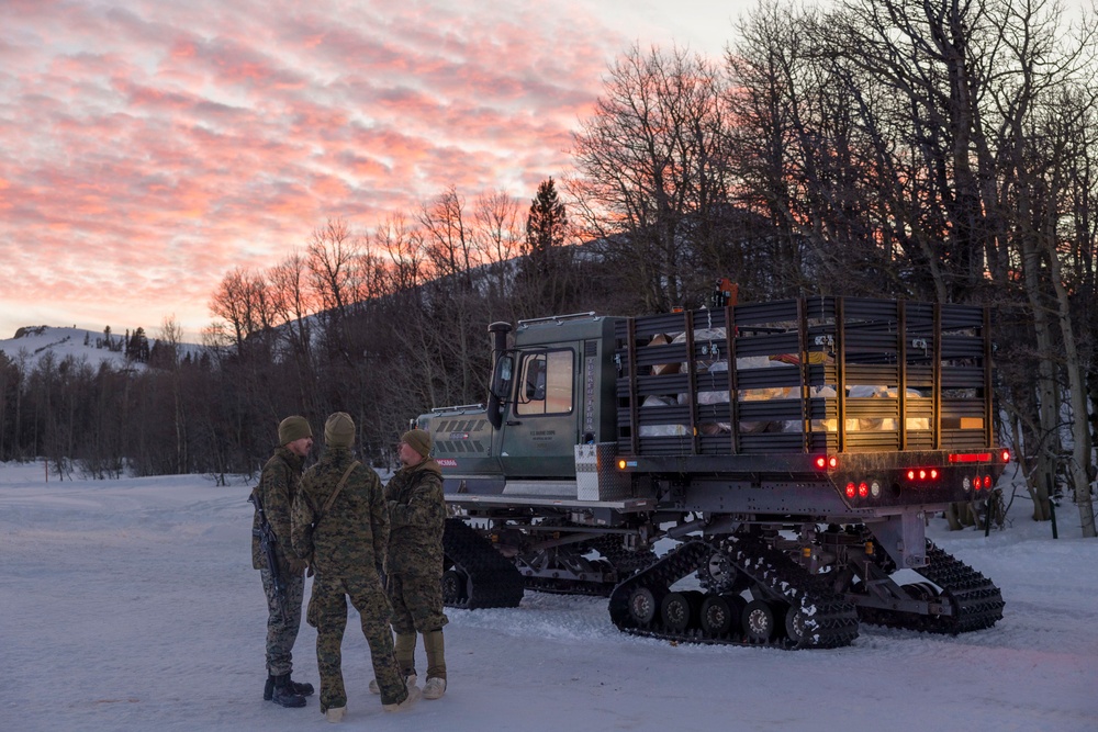 MTX 1-26 | Combat Logistics Battalion 24 Hot Meals Delivery