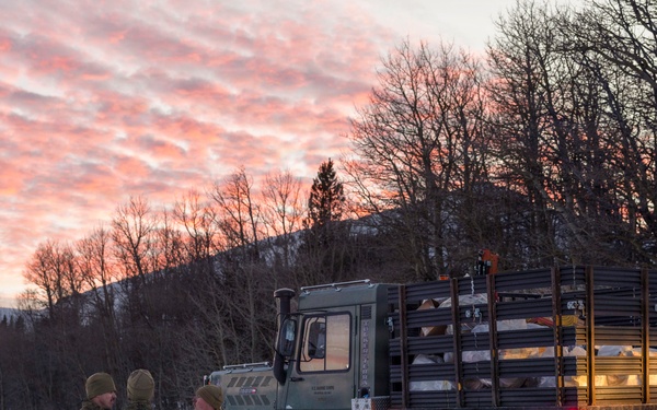 MTX 1-26 | Combat Logistics Battalion 24 Hot Meals Delivery