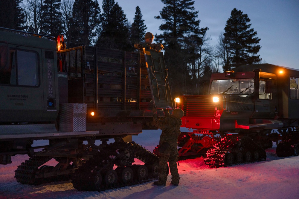 MTX 1-26 | Combat Logistics Battalion 24 Hot Meals Delivery