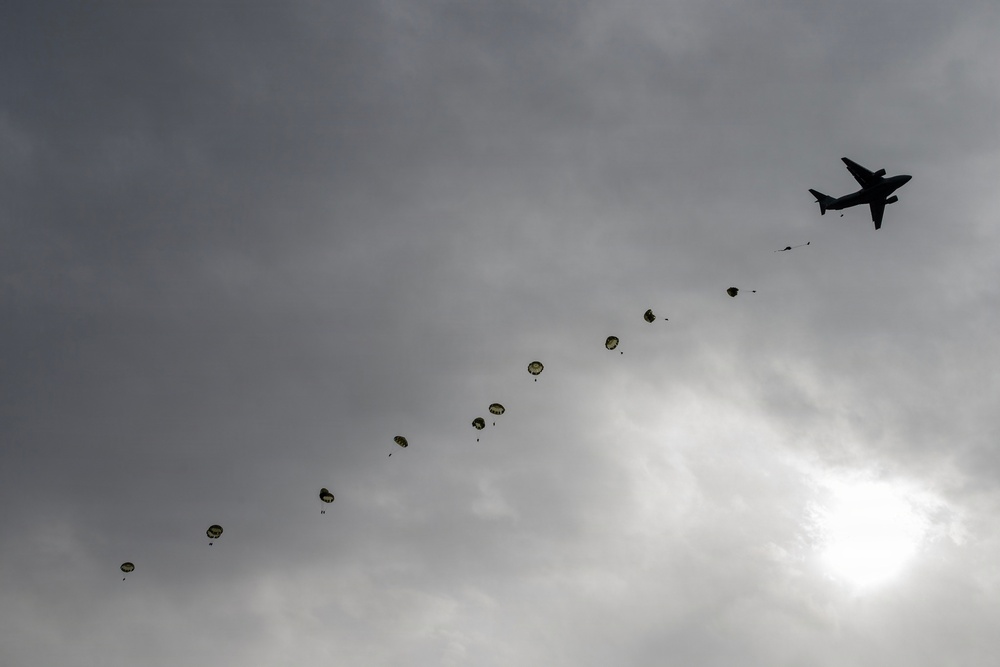 Yokota supports first JGSDF-hosted multinational airborne exercise