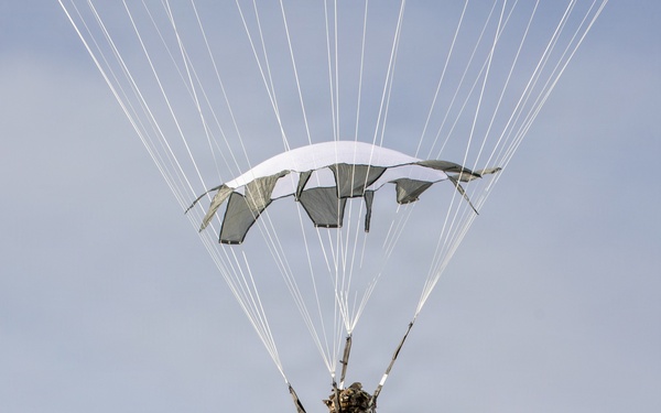 Tactical Airborne Operation at North Wind 26