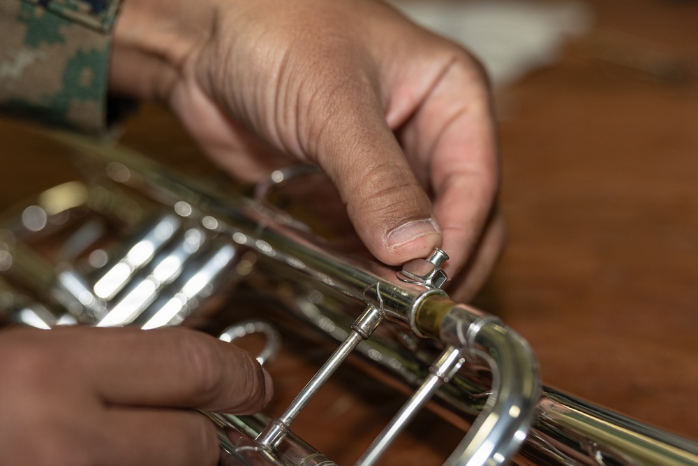 III MEF Band’s Sole Fixer