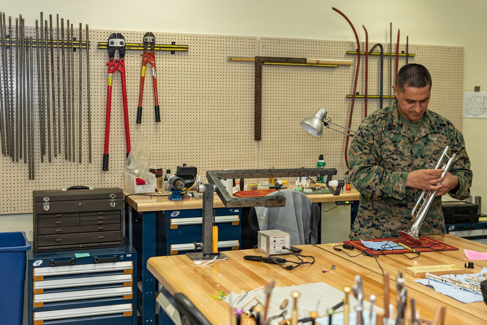 III MEF Band’s Sole Fixer