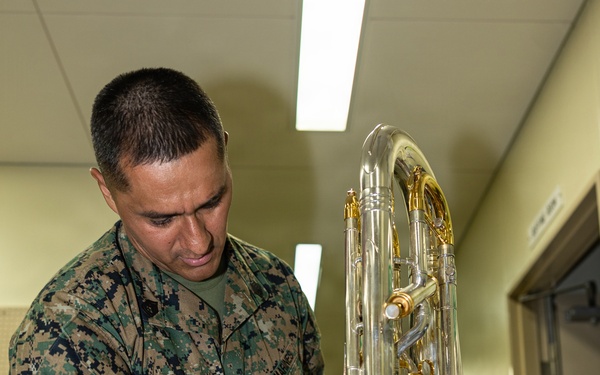 III MEF Band’s Sole Fixer