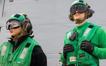 Sailors Aboard USS Dewey Conduct Flight Operations in the Philippine Sea