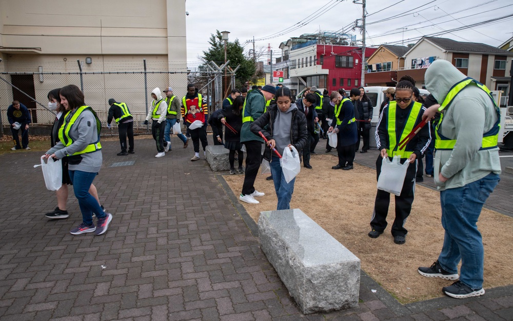 Ayase Curbside Clean Up