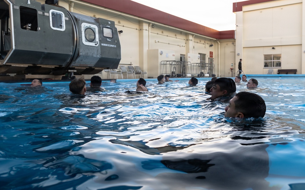 3d Intelligence Battalion Marines conduct water survival training