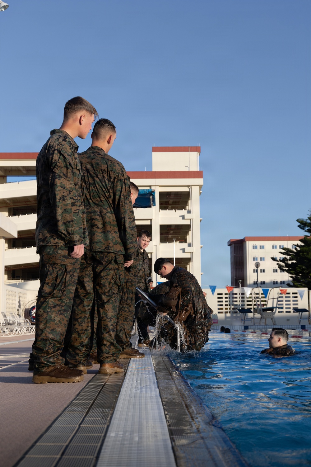 3d Intelligence Battalion Marines conduct water survival training