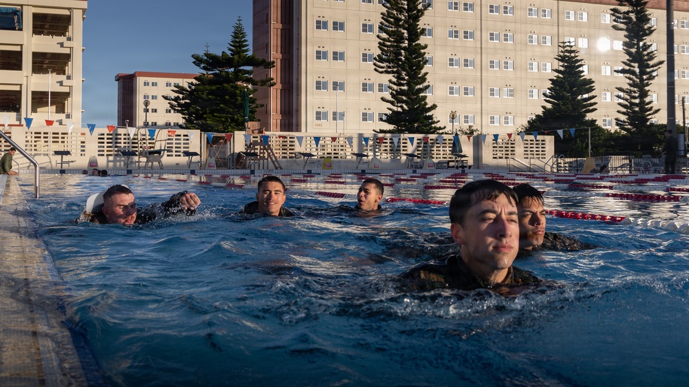 3d Intelligence Battalion Marines conduct water survival training