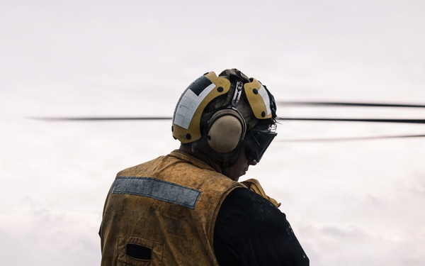 11th MEU Marines and Sailors conduct flight deck operations aboard USS Portland