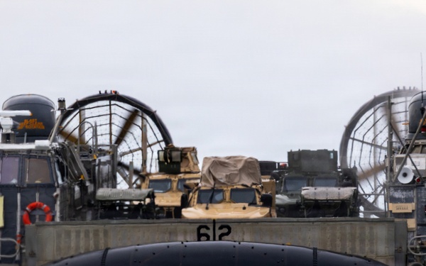 11th MEU Marines, Sailors Conduct Well Deck Operations Aboard USS Portland