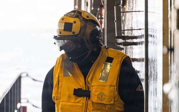11th MEU Marines, Sailors Conduct Well Deck Operations Aboard USS Portland