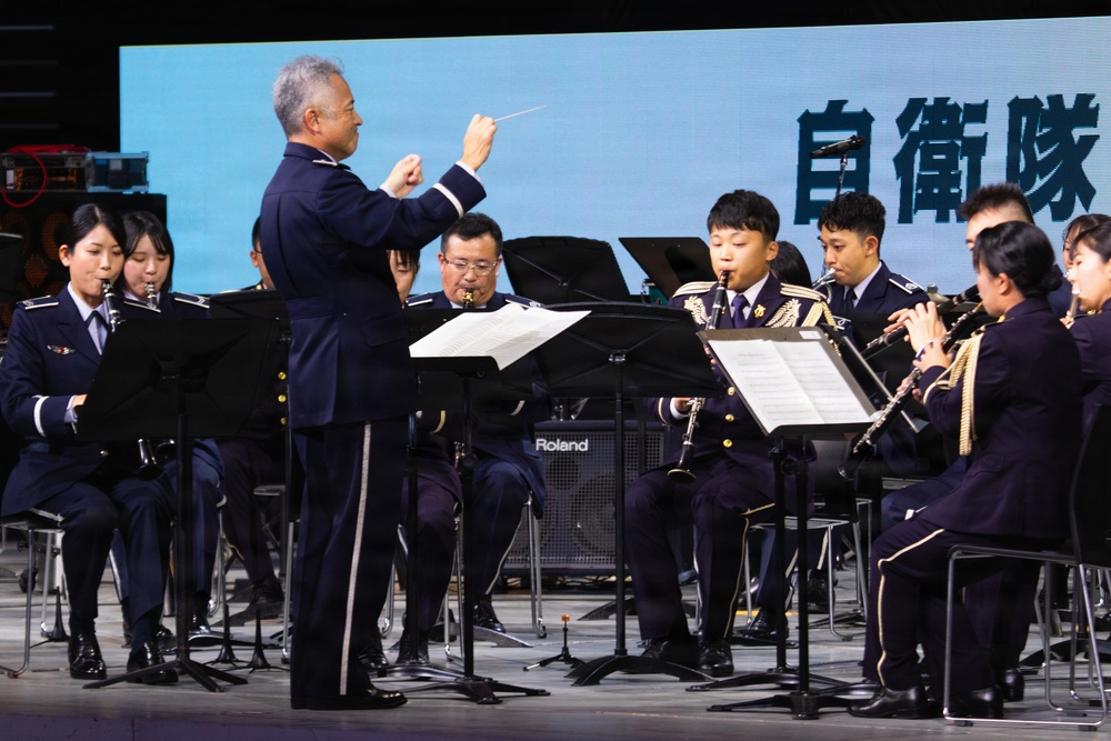 U.S. Marine band plays in Japan, U.S. Joint Concert