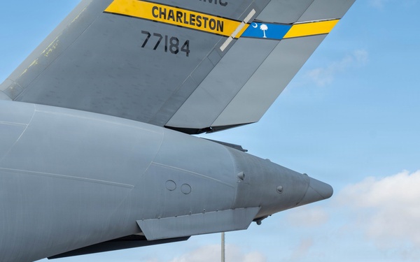332nd Expeditionary Logistics Readiness Squadron loads pallets on C-17